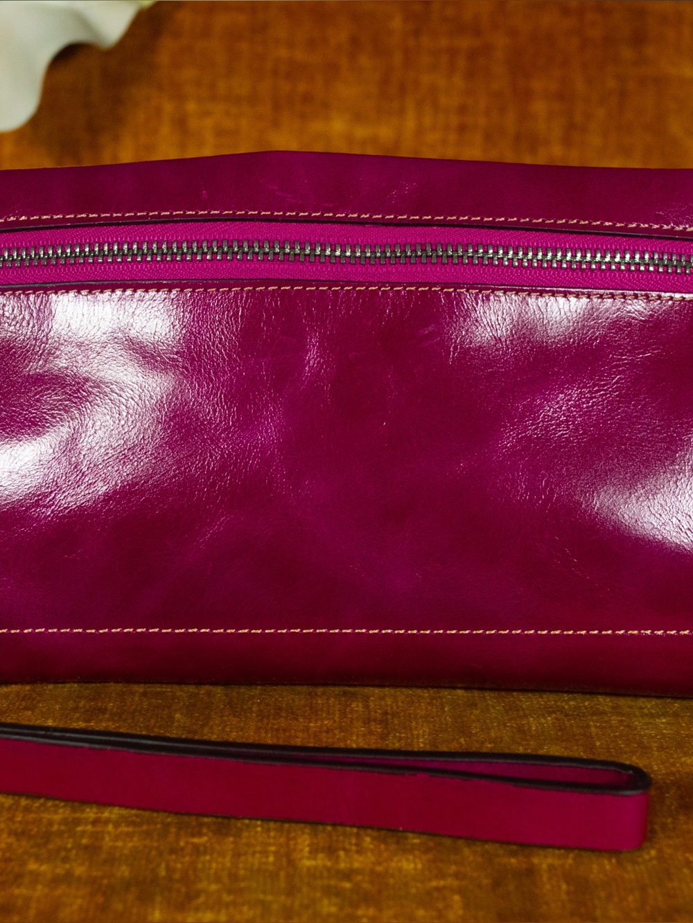 Yaluxe Magenta Leather Wristlet